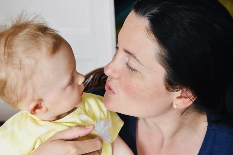 Bellus anyatejes baba